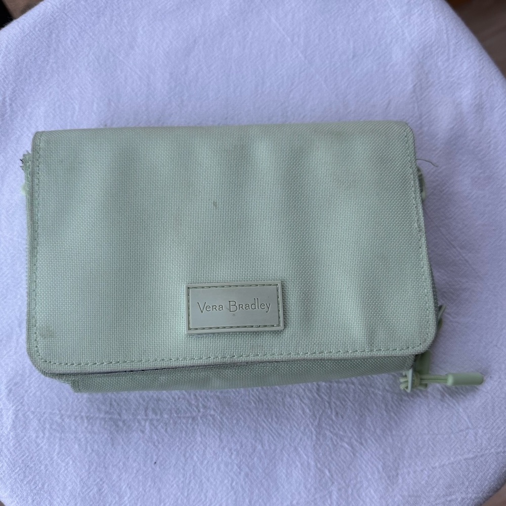 Compact Roomy Mint Green Phone Organize Vera Bradley ReActive RFID Wallet Clutch